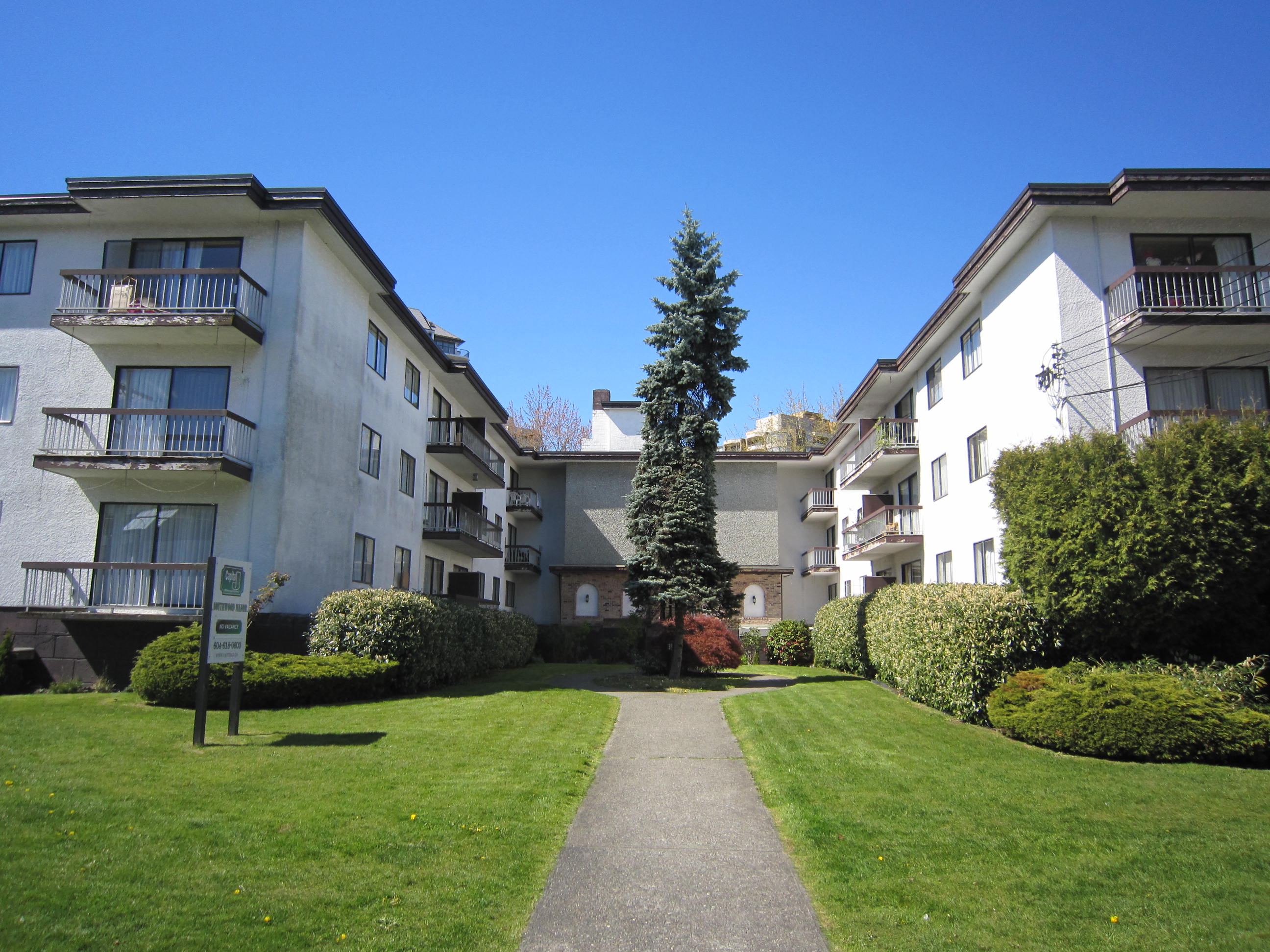 Southwood Manor 6390 Willingdon Avenue, Burnaby Goodman Commercial Inc.